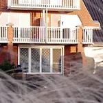 Haus-hus-an-de-diek-whg-01 *